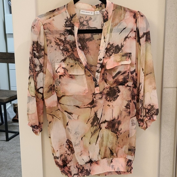 Blouse - Picture 1 of 7